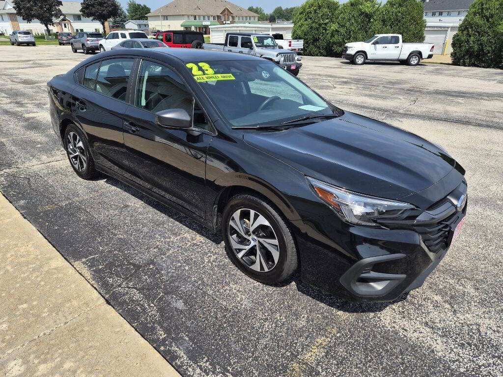 Used 2023 Subaru Legacy image 1