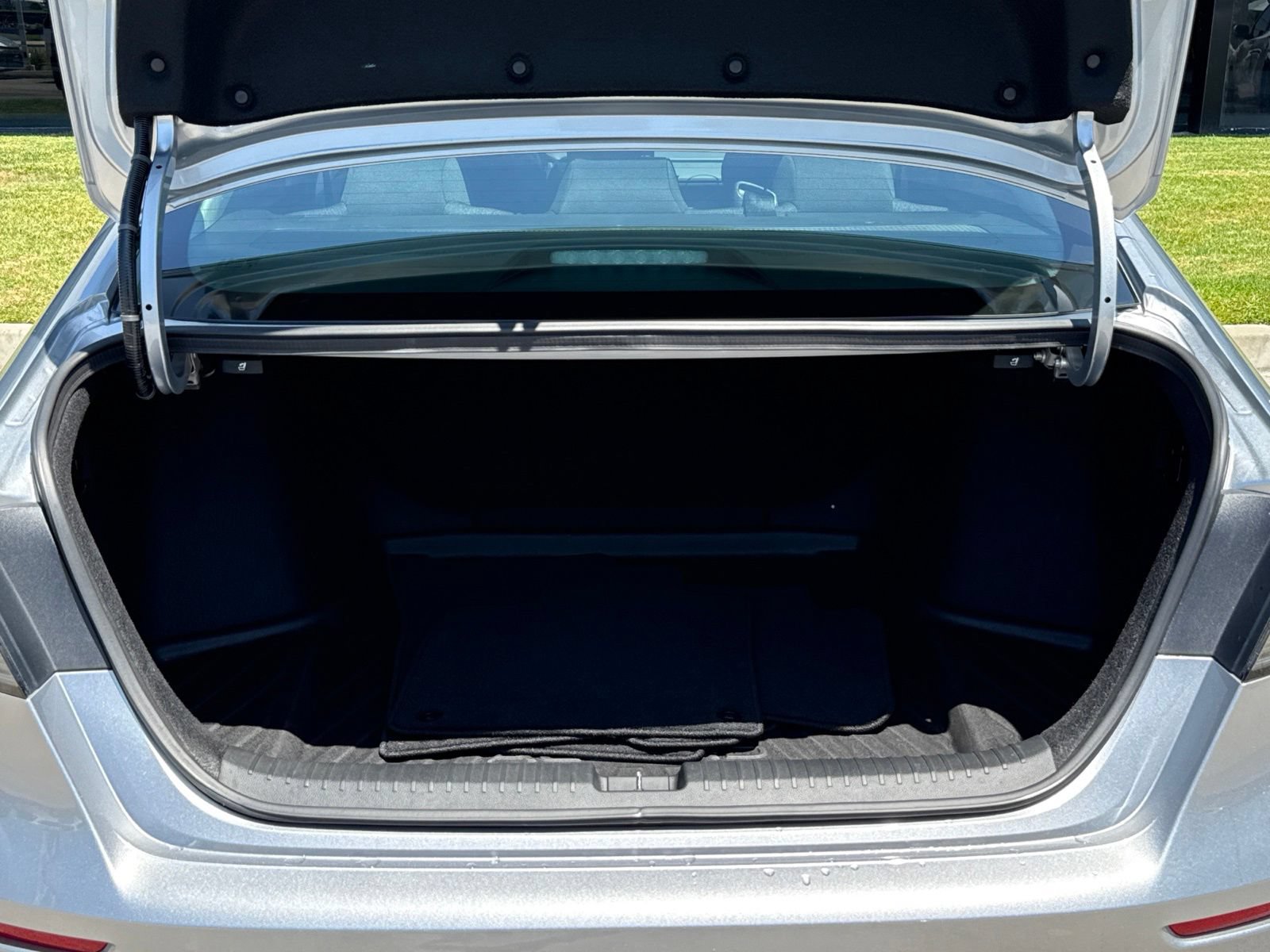 Used 2025 Honda Accord SE image 16