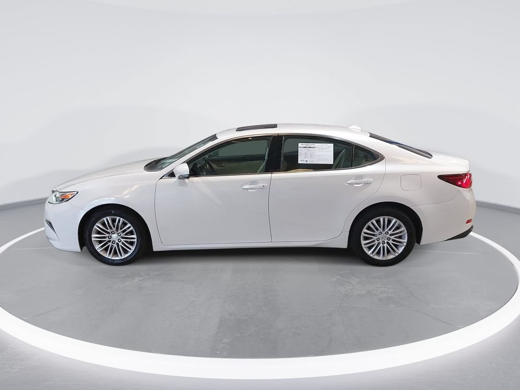 Used 2016 Lexus ES 350 w/ Premium Package w/Wood Trim FWD image 8