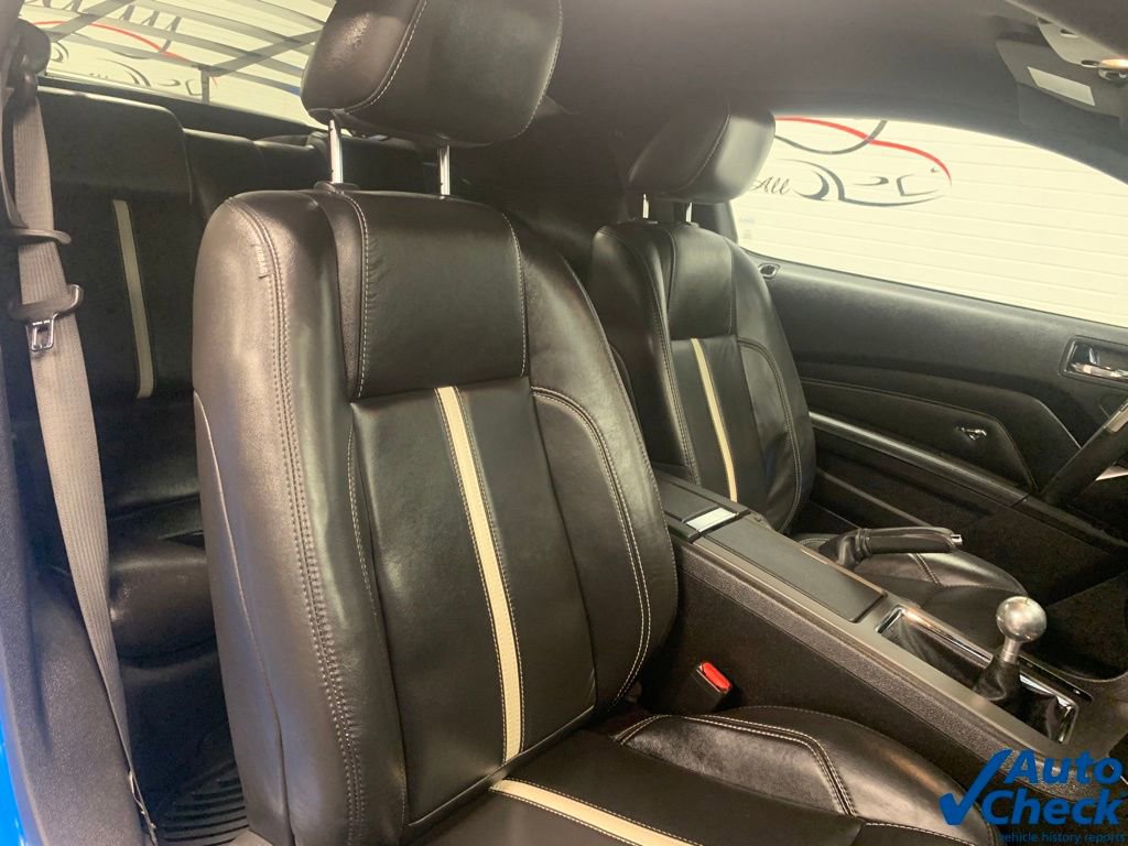 Used 2010 Ford Mustang GT image 16