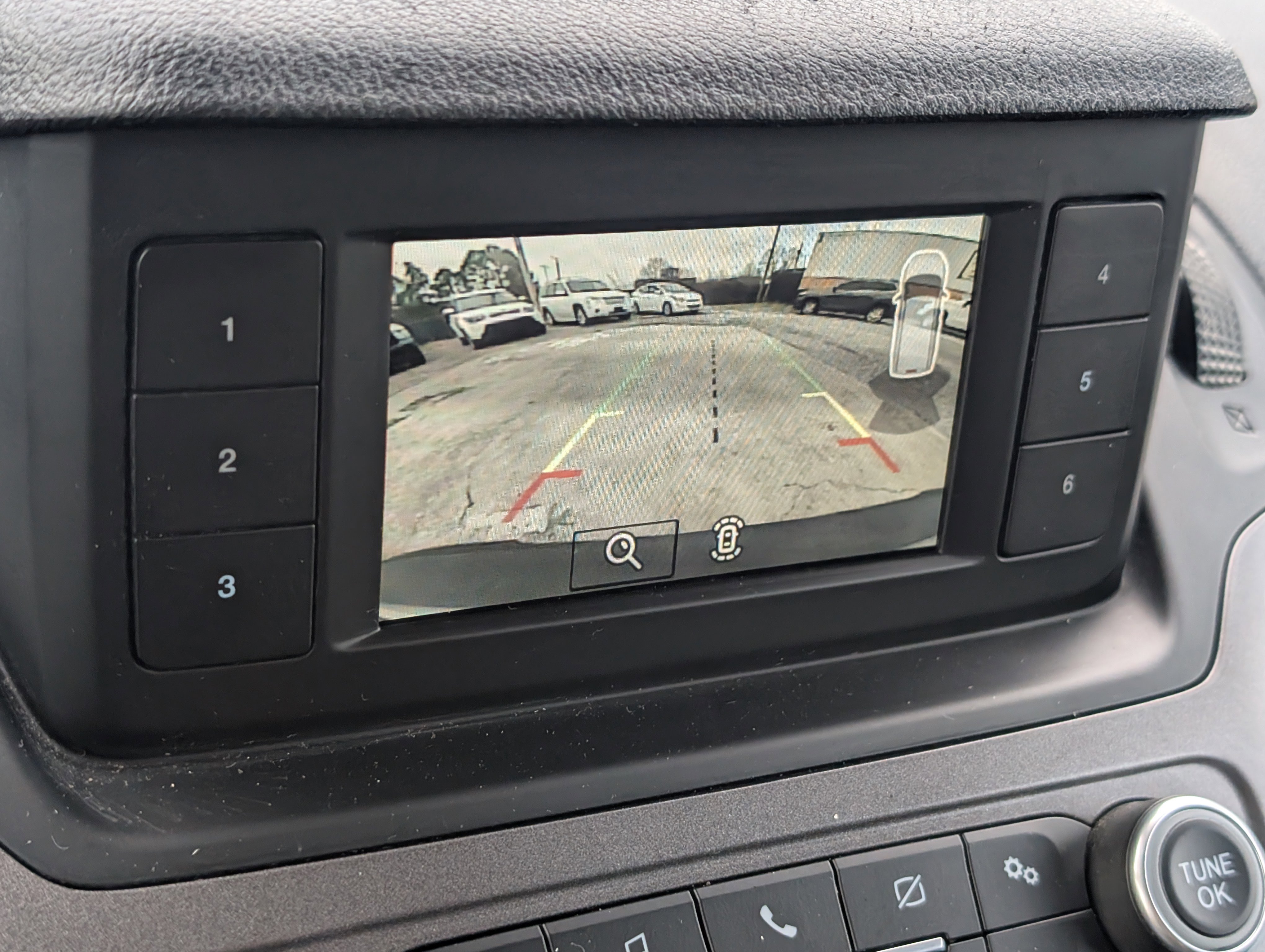 Used 2020 Ford Transit Connect XL image 18