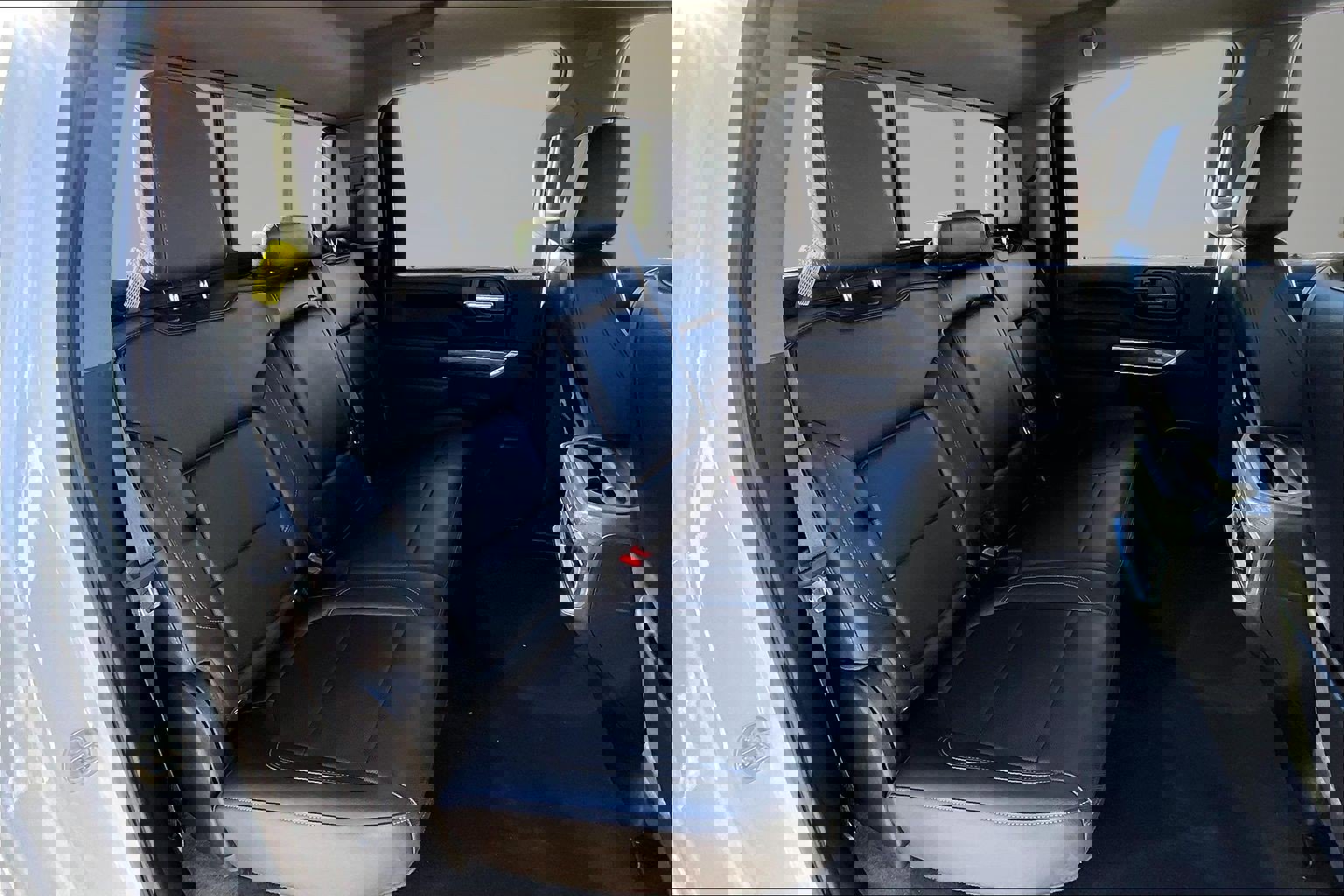 Used 2020 Chevrolet Silverado 2500 LTZ w/ LTZ Convenience Package image 26