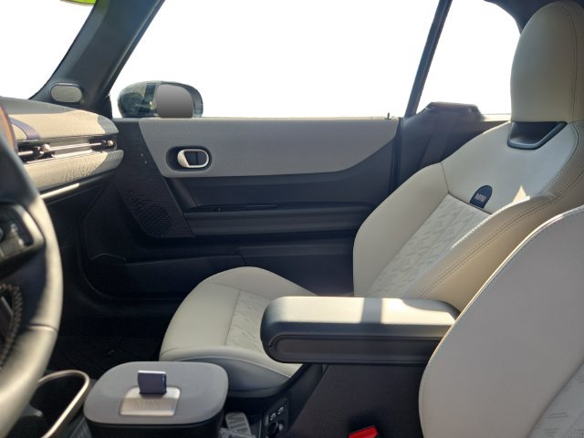 Used 2025 MINI Cooper S FWD image 11