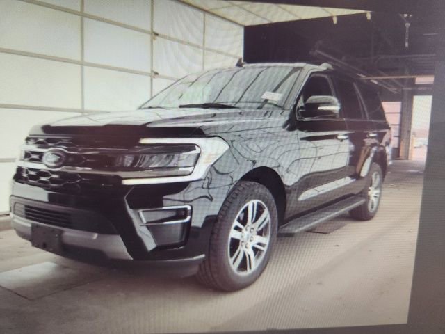 Used 2024 Ford Expedition Limited image 4