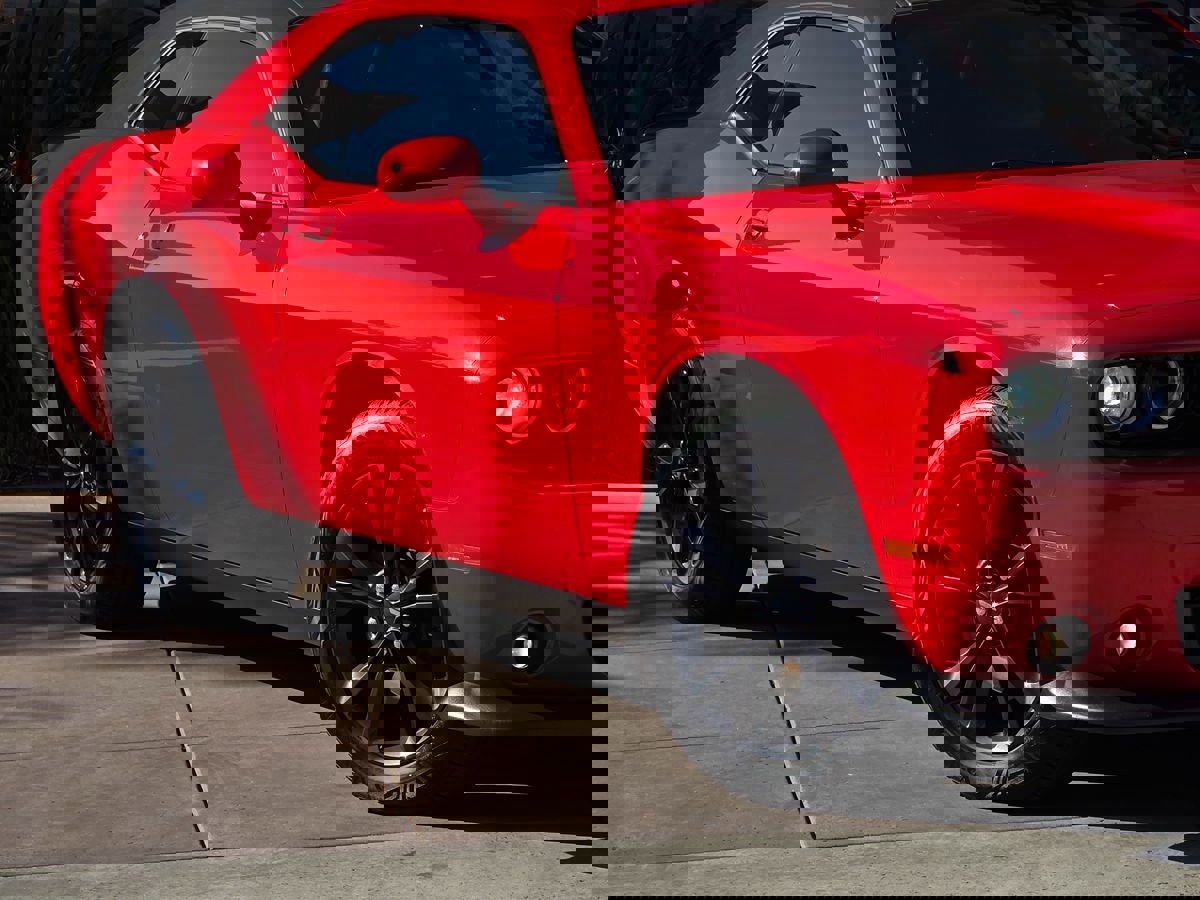 Used 2020 Dodge Challenger GT w/ Plus Package image 4