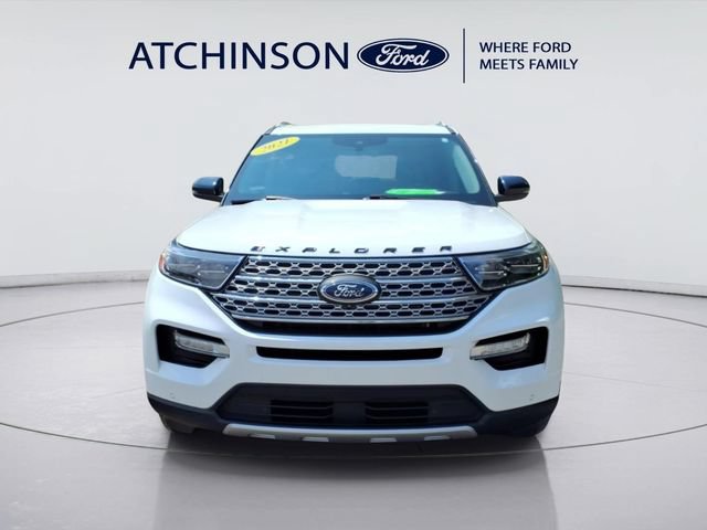 Used 2021 Ford Explorer Limited w/ Equipment Group 301A AWD/4WD image 2