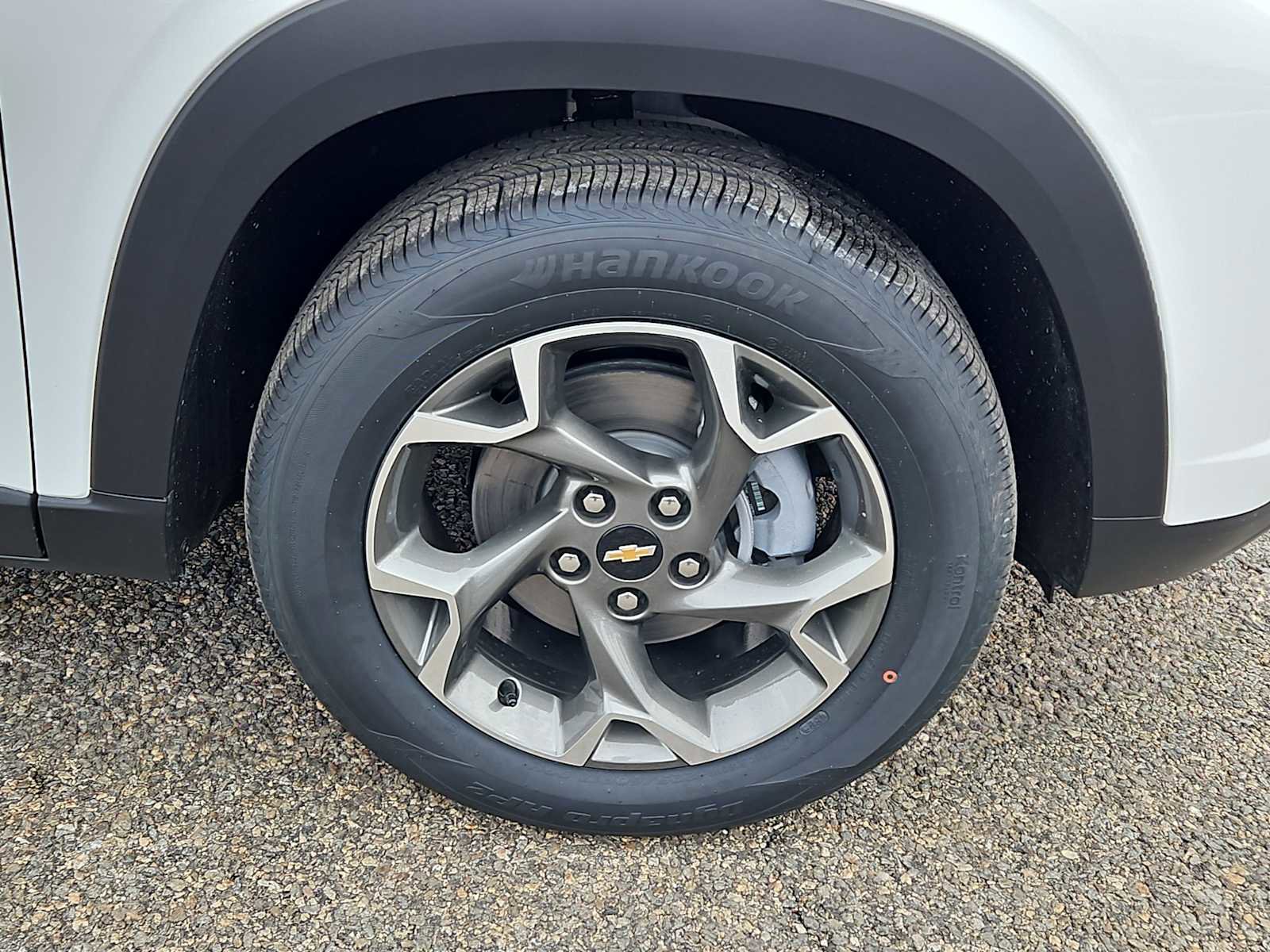 New 2026 Chevrolet Trax LT w/ Driver Confidence Package image 3