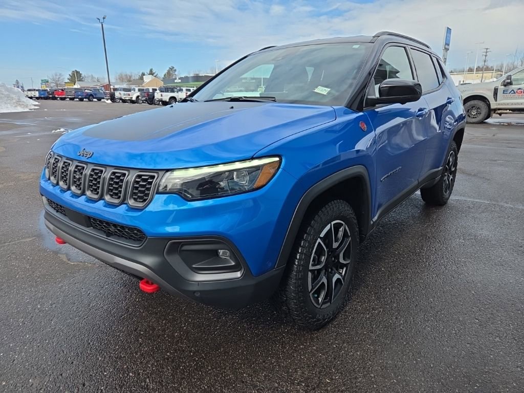 Used 2024 Jeep Compass Trailhawk w/ Trailhawk Elite Group image 7