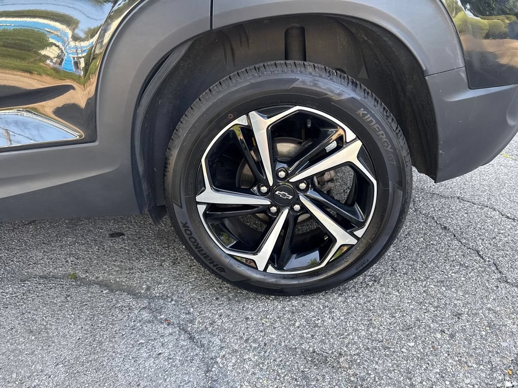 Used 2023 Chevrolet TrailBlazer RS w/ Convenience Package AWD/4WD image 8