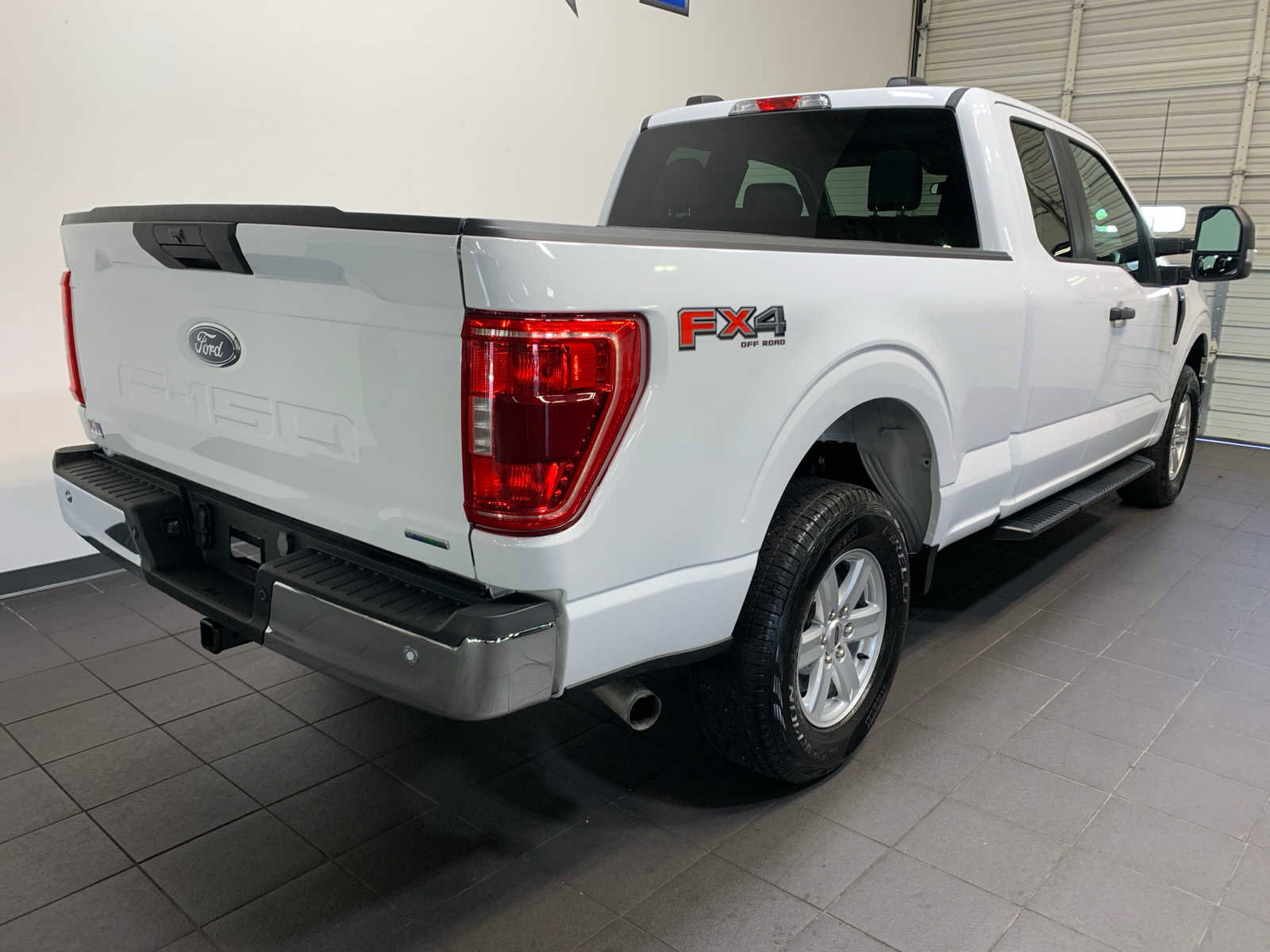 Used 2023 Ford F150 XL w/ Trailer Tow Package image 3