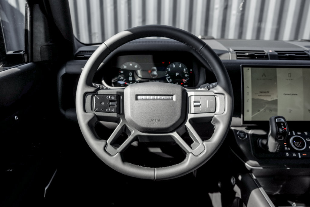 New 2026 Land Rover Defender 110 X-Dynamic SE AWD/4WD image 18
