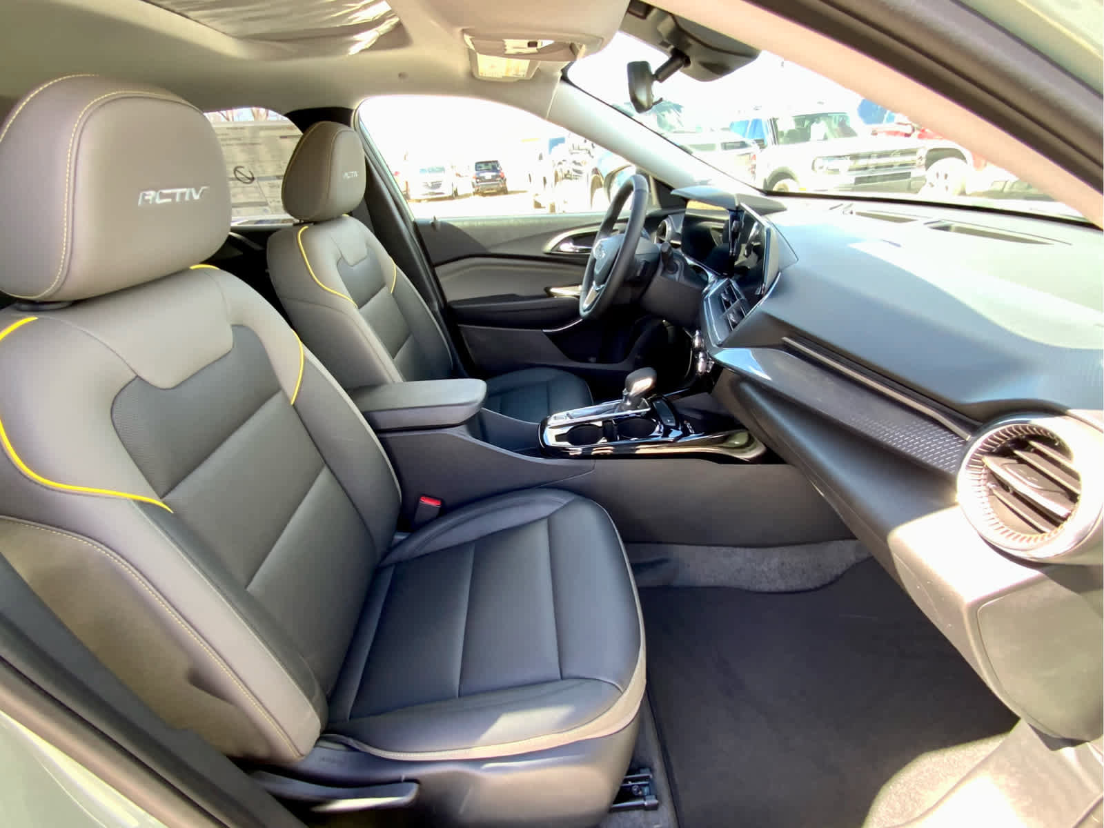 New 2026 Chevrolet Trax ACTIV FWD image 20