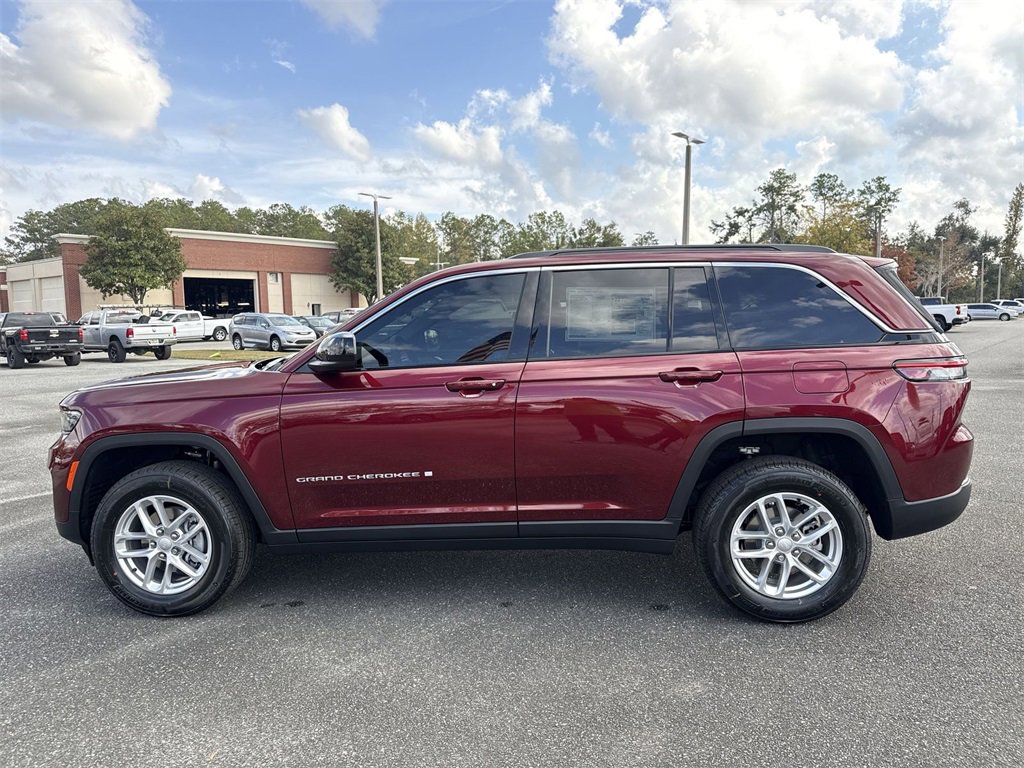 New 2025 Jeep Grand Cherokee Laredo X w/ Luxury Tech Group I image 6