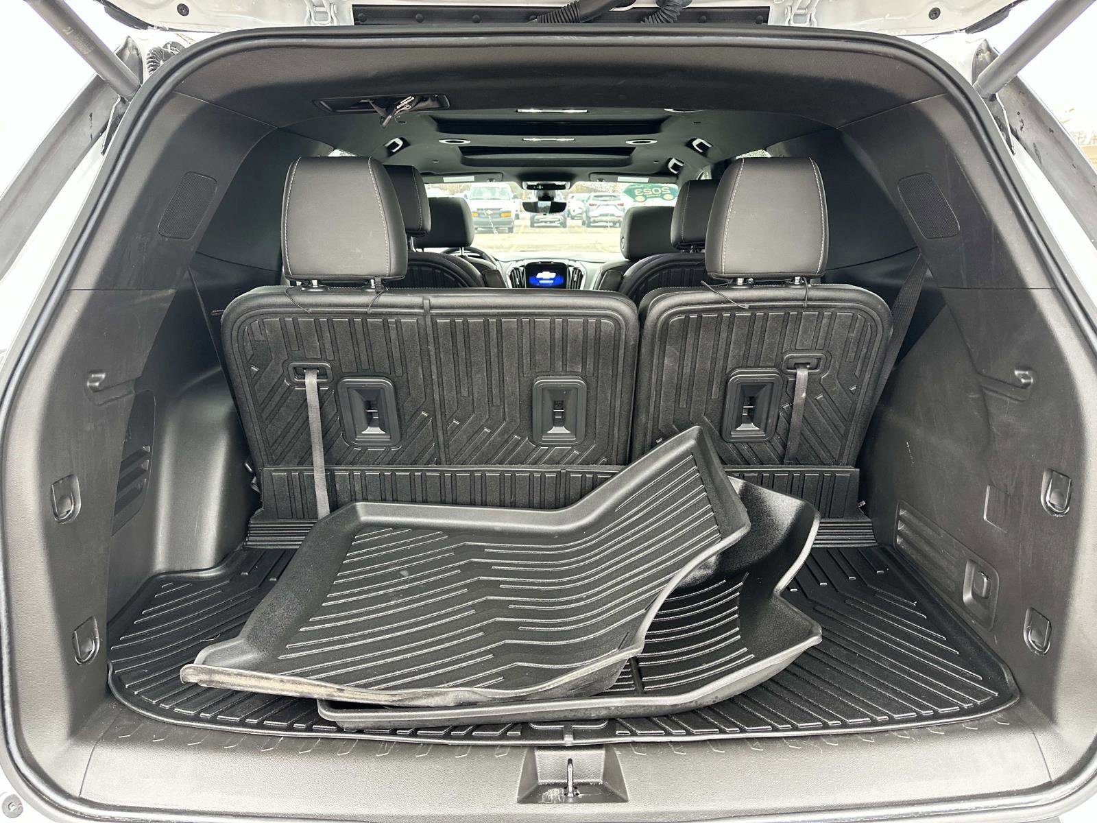 Certified 2023 Chevrolet Traverse LT w/ LT Premium Package image 9