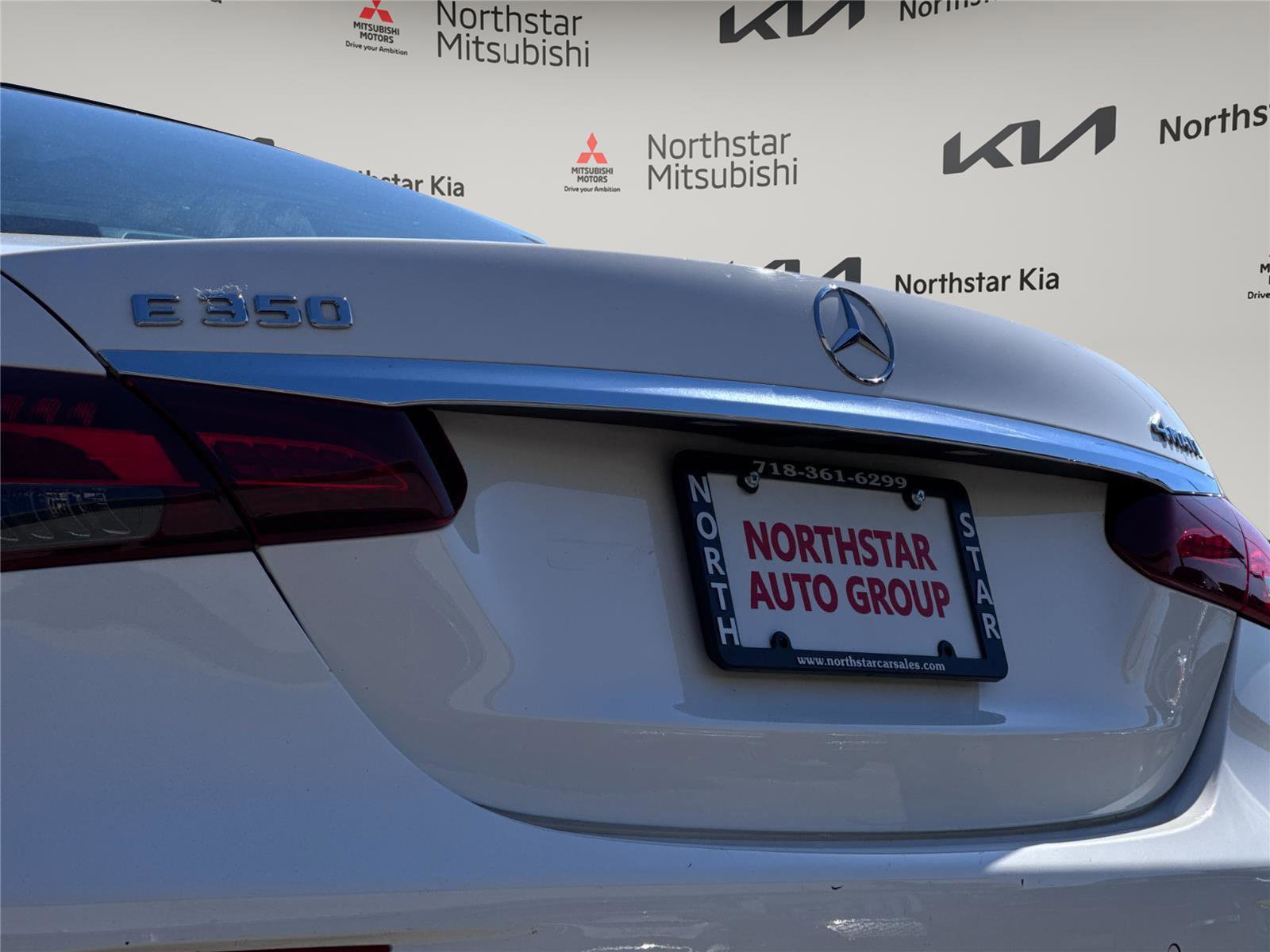 Used 2022 Mercedes-Benz E 350 4MATIC Sedan w/ AMG Line Exterior image 24