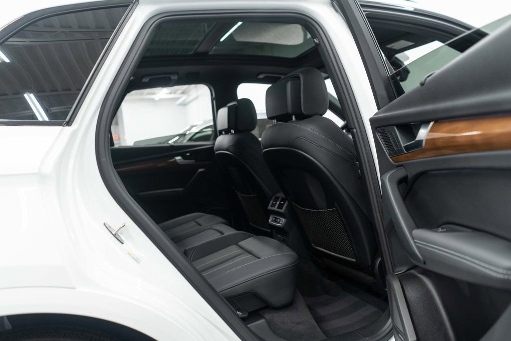 Used 2024 Audi Q5 e Prestige image 13