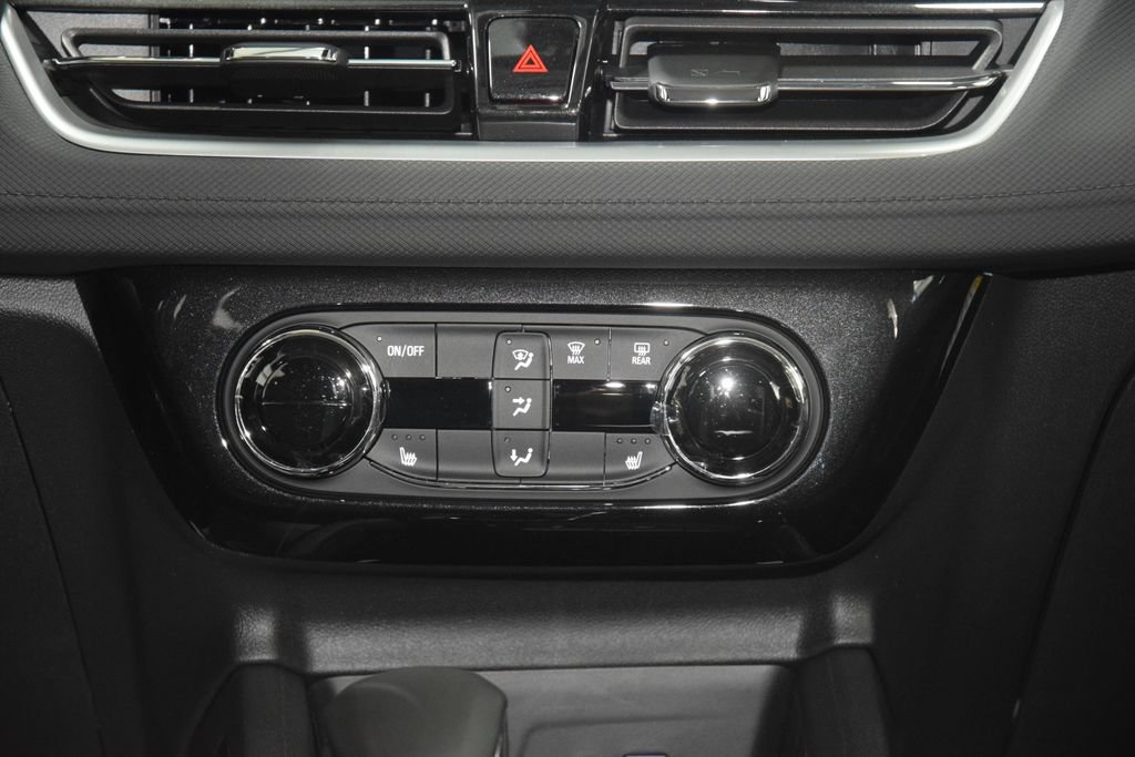 New 2026 Chevrolet TrailBlazer LT w/ Convenience Package FWD image 31