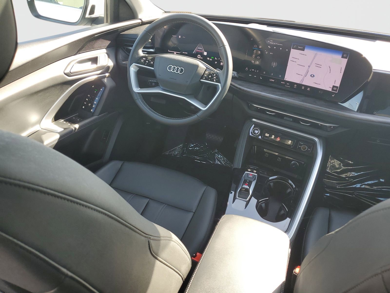 Used 2025 Audi Q5 Premium w/ Convenience Package image 12