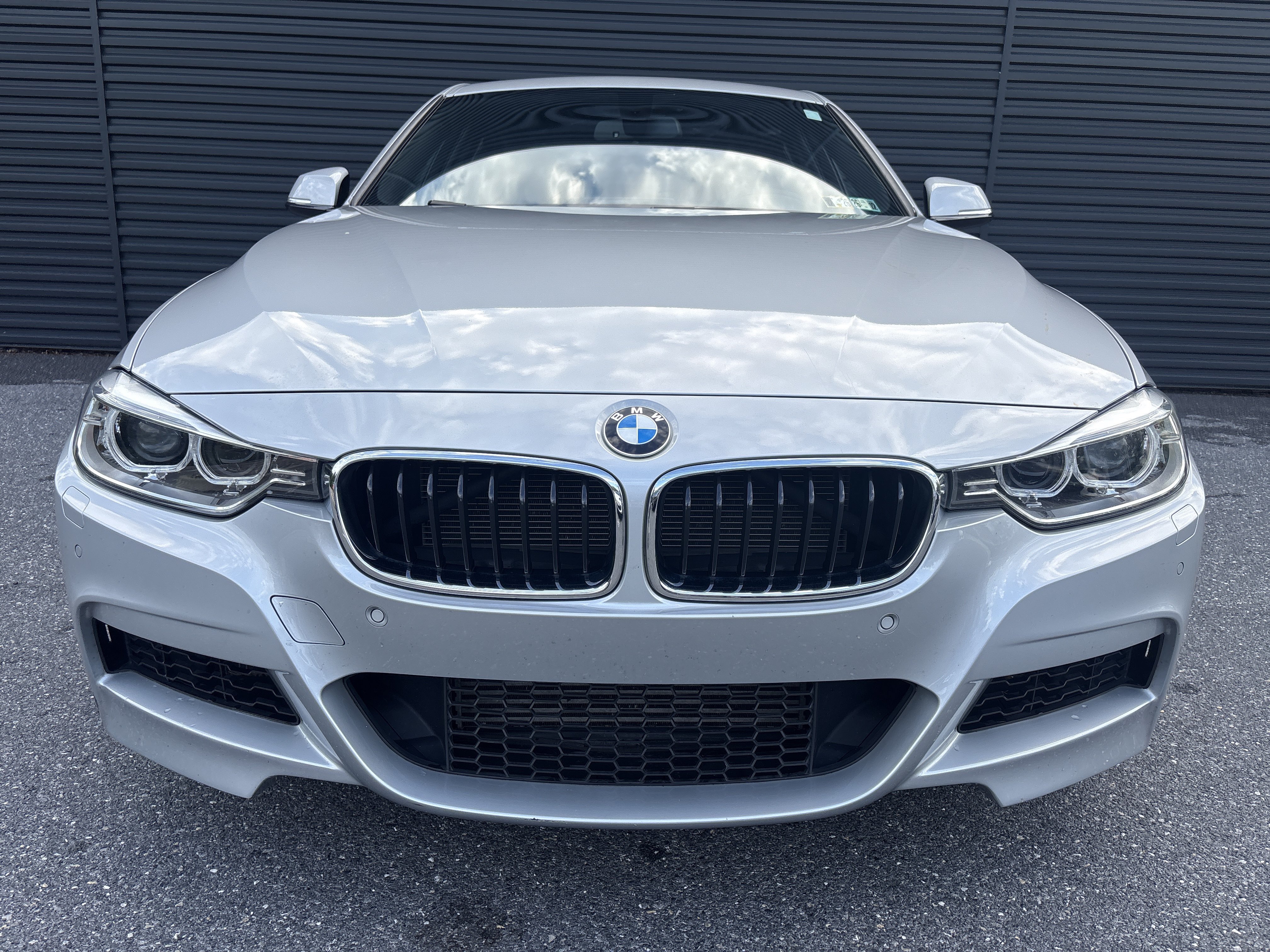Used 2014 BMW 335i xDrive Sedan AWD/4WD image 9