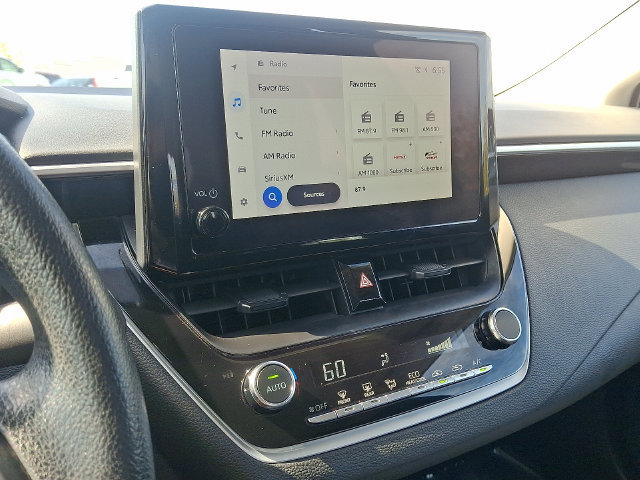 Used 2024 Toyota Corolla LE FWD image 17