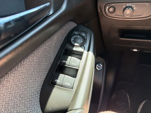 Used 2024 Chevrolet TrailBlazer LT w/ Convenience Package FWD image 16