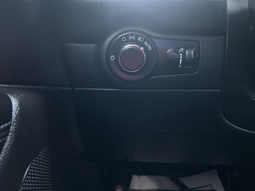 Used 2024 Dodge Durango AWD image 22