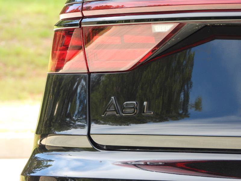 Used 2023 Audi A8 L 3.0T w/ Executive Package w/ Luxury Package AWD/4WD image 13