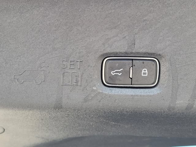 Used 2025 Ford Expedition Active RWD image 10
