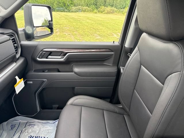 New 2026 Chevrolet Silverado 2500 LTZ w/ LTZ Plus Package AWD/4WD image 37
