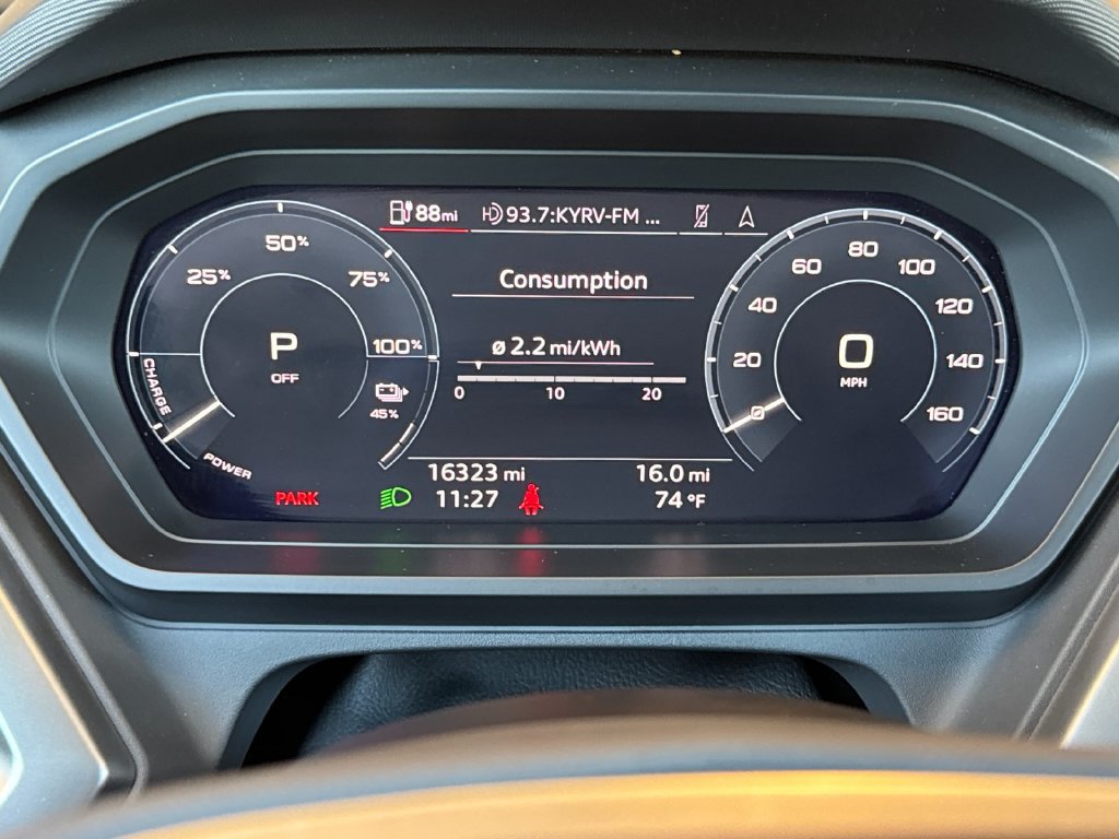 Used 2023 Audi Q4 e-tron Premium Plus w/ Premium Plus RWD image 34