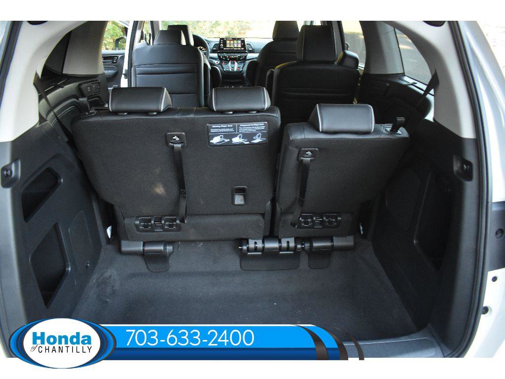 New 2026 Honda Odyssey Touring image 17