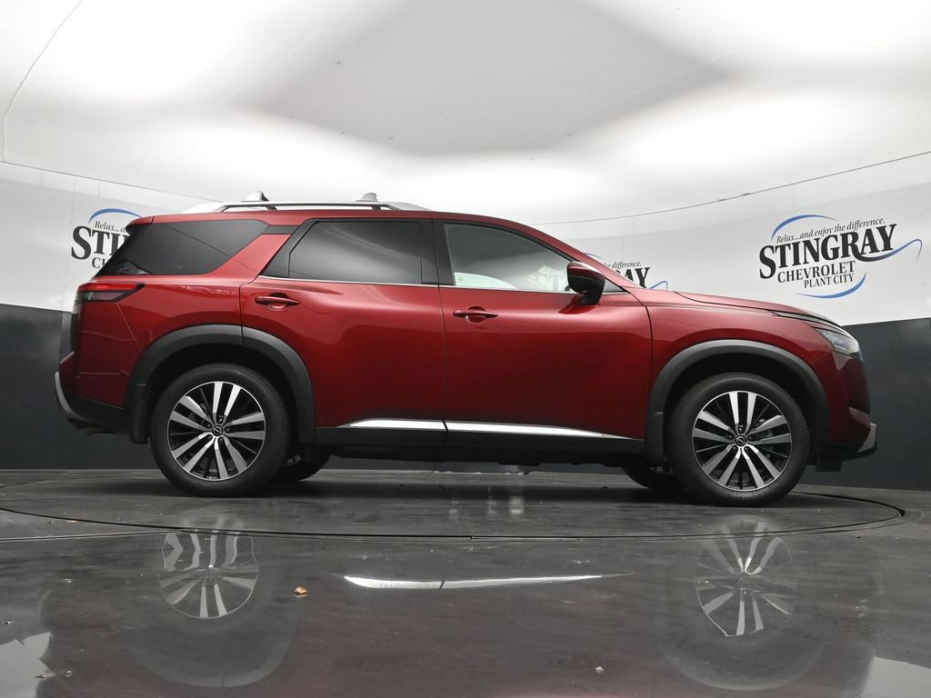Used 2025 Nissan Pathfinder Platinum w/ Cargo Package FWD image 33