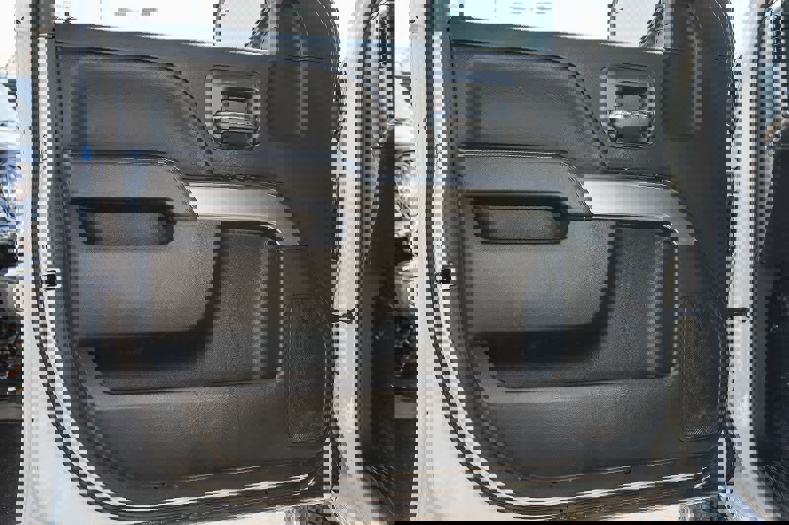 Used 2019 Chevrolet Silverado 1500 LT image 18