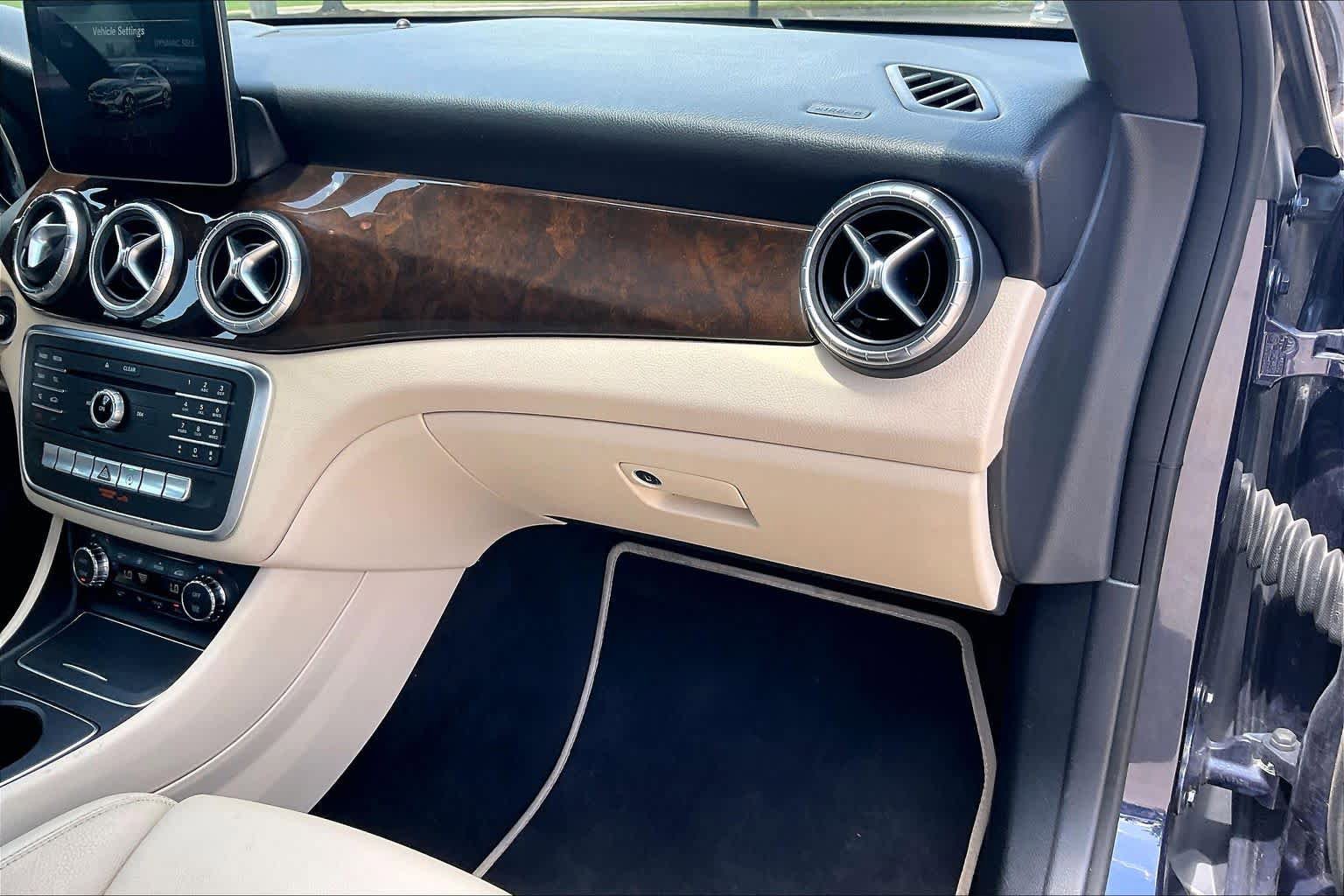 Used 2018 Mercedes-Benz CLA 250 image 19