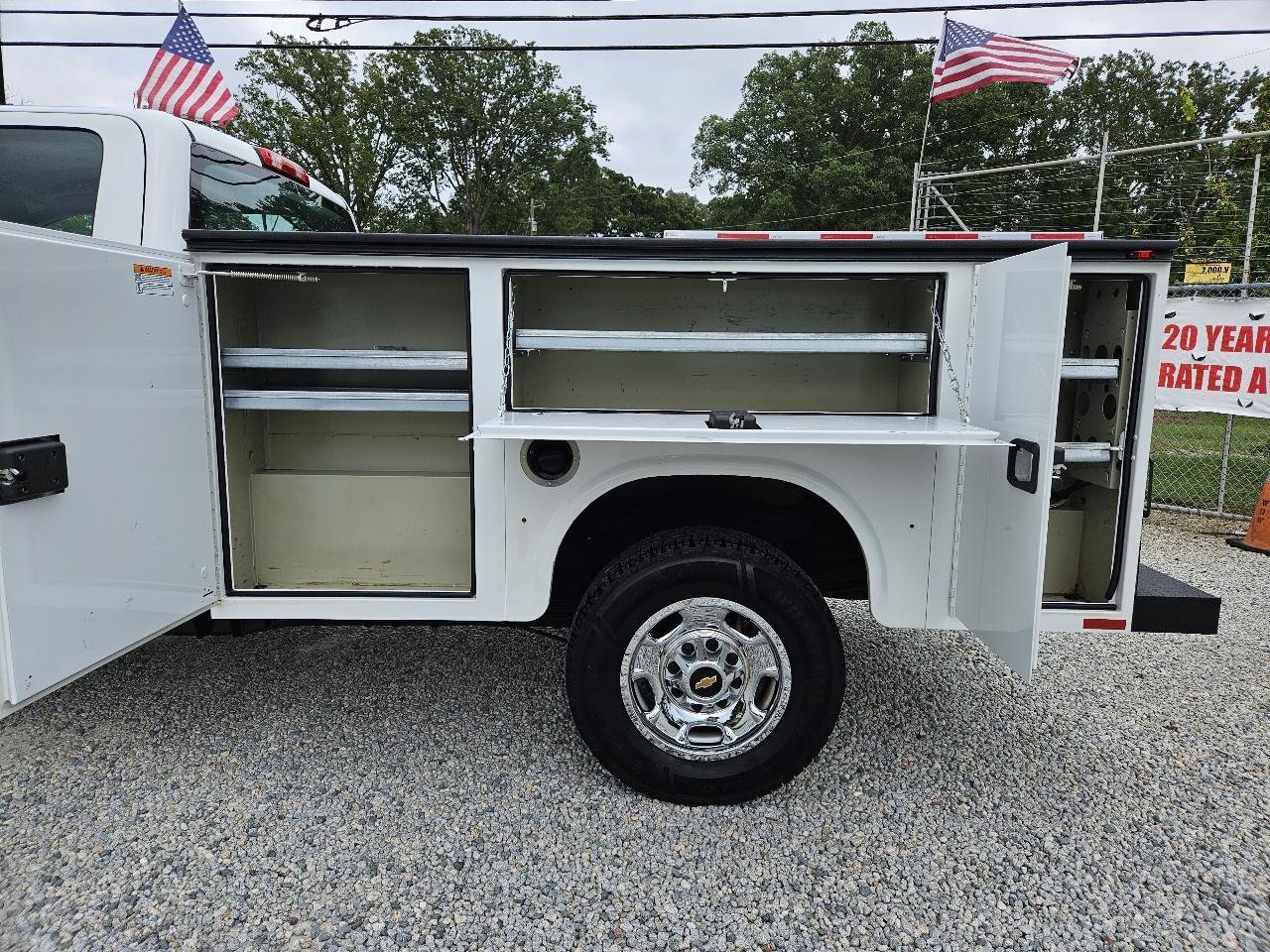 Used 2019 Chevrolet Silverado 2500 W/T AWD/4WD image 9