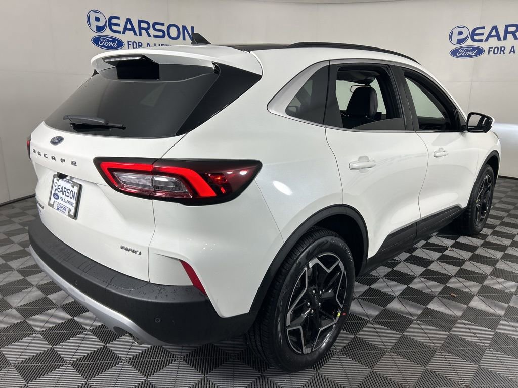New 2026 Ford Escape Platinum w/ Premium Technology Package image 5