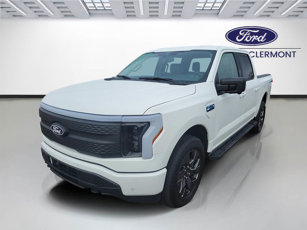 Used 2025 Ford F150 Lightning Flash image 2