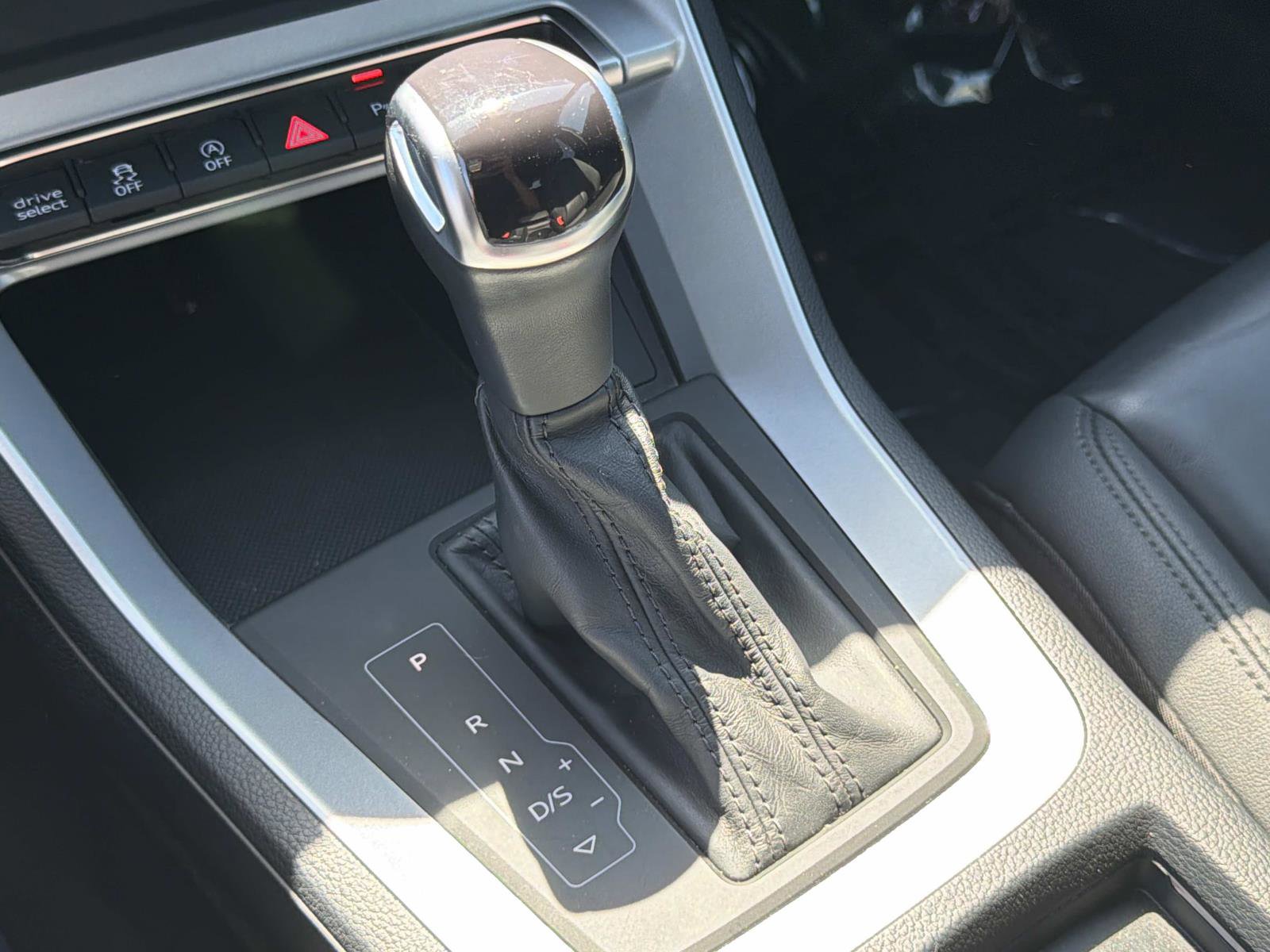 Used 2023 Audi Q3 2.0T Premium image 11