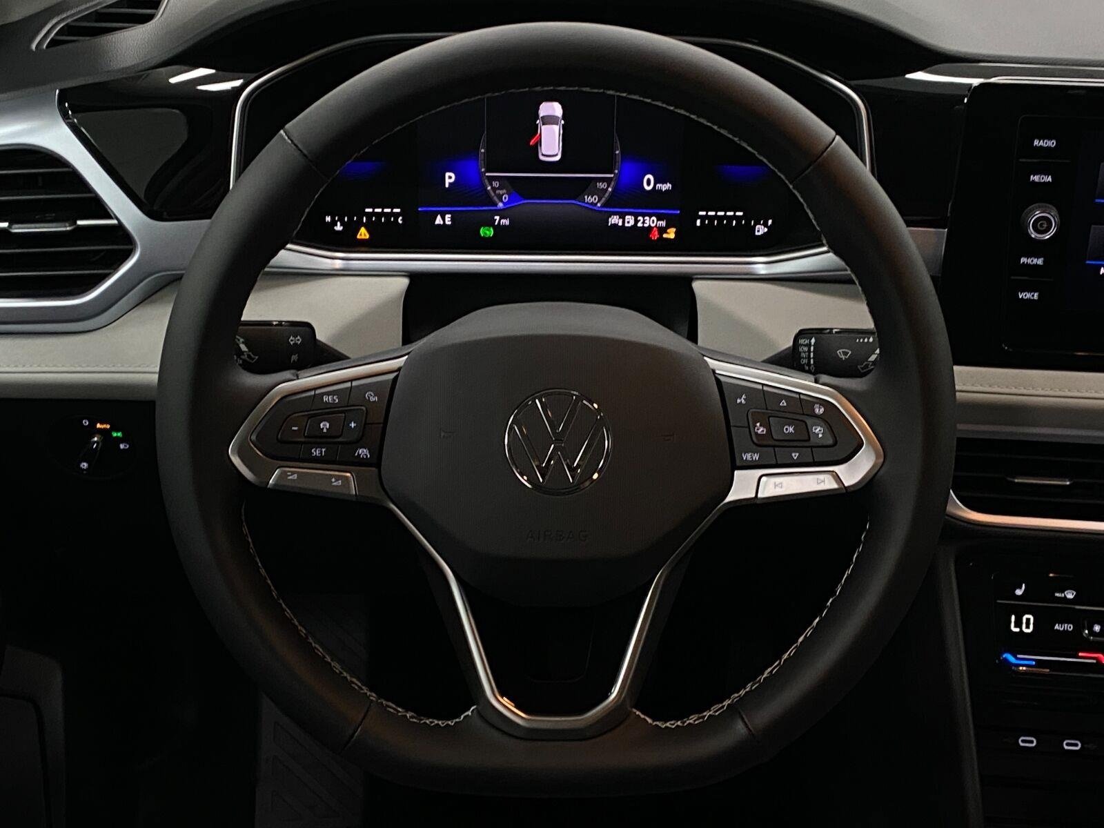 New 2026 Volkswagen Taos SE AWD/4WD image 12
