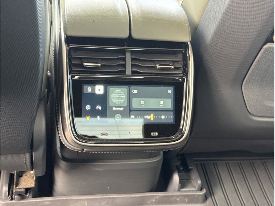 Used 2022 Rivian R1T Launch Edition image 23