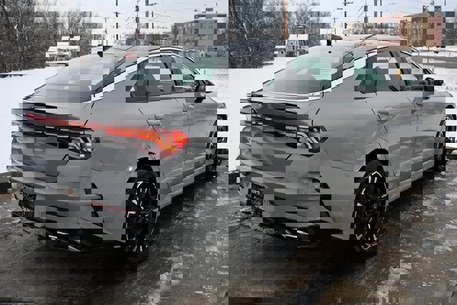 Used 2021 Kia K5 GT-Line w/ GT-Line FWD Premium Package image 5