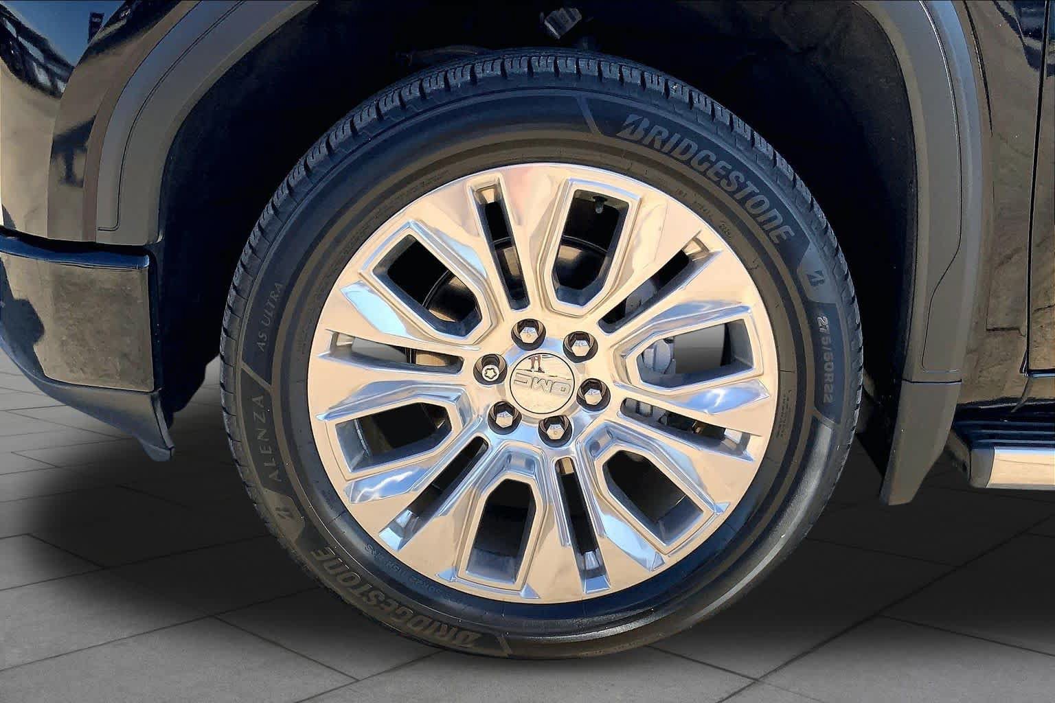 Used 2020 GMC Sierra 1500 Denali w/ Denali Ultimate Package AWD/4WD image 10
