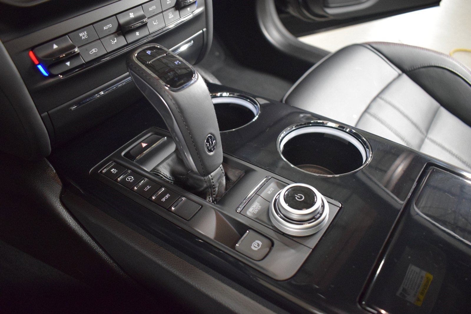 Certified 2024 Maserati Ghibli Modena Ultima Q4 image 35