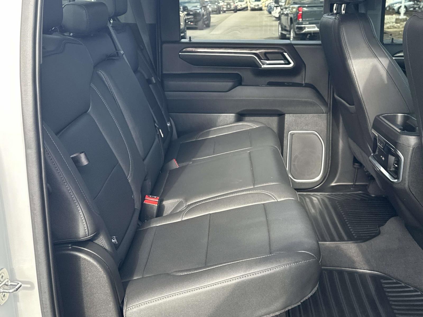 Used 2024 Chevrolet Silverado 2500 LTZ w/ LTZ Convenience Package image 28