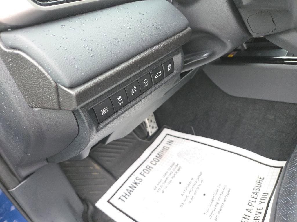 Used 2025 Toyota Camry XSE w/ Premium Plus Package image 18