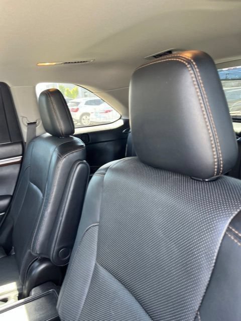Used 2016 Toyota Highlander Limited Platinum AWD/4WD image 10