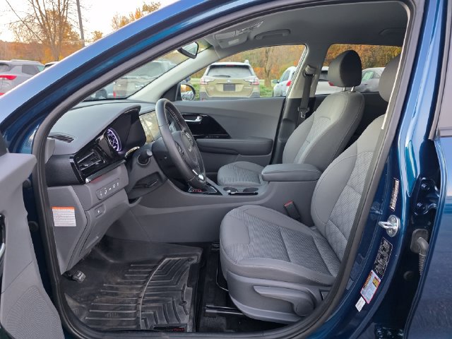 Certified 2022 Kia Niro LXS FWD image 16