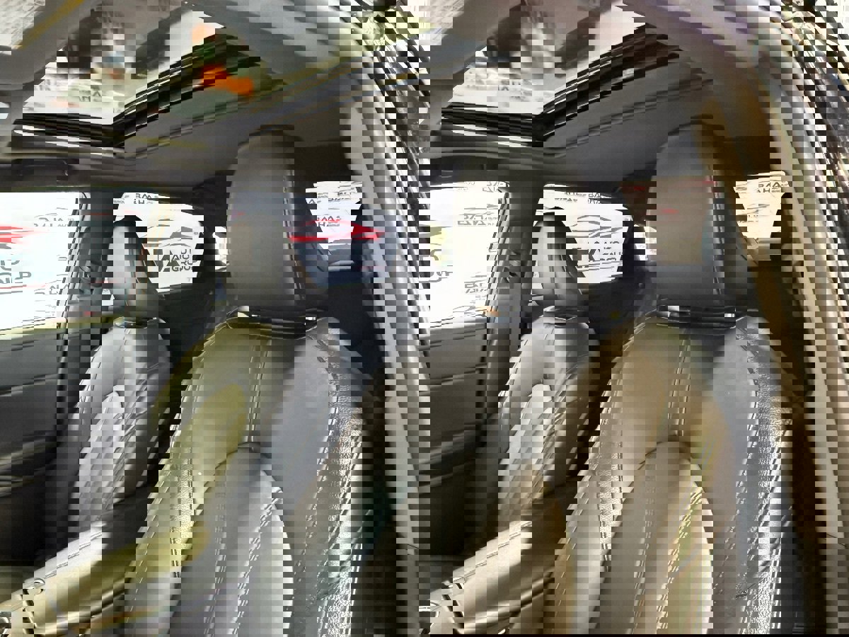 Used 2022 Toyota Avalon XLE image 25