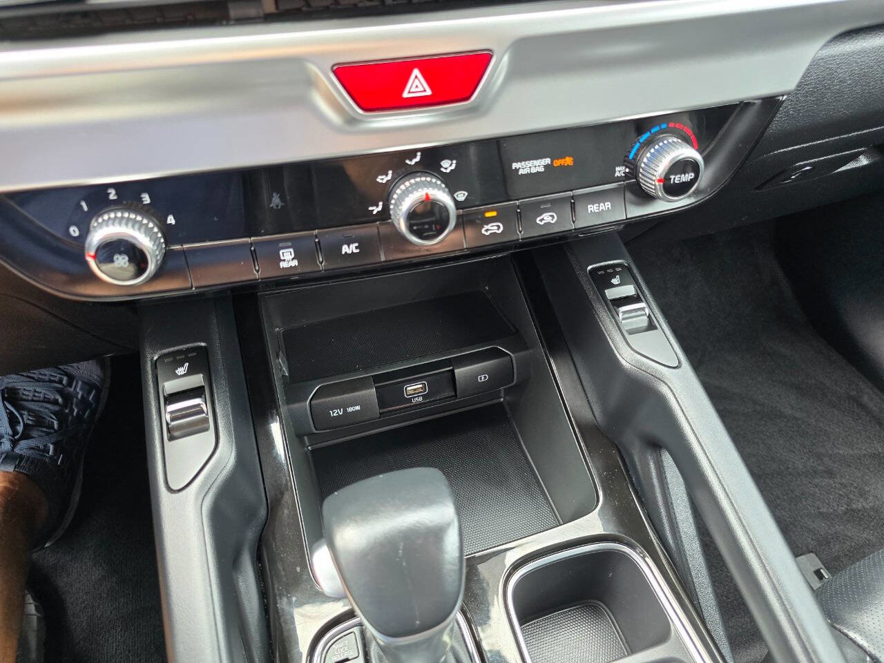 Used 2020 Kia Telluride S w/ S 8 Passenger Seating Package image 19