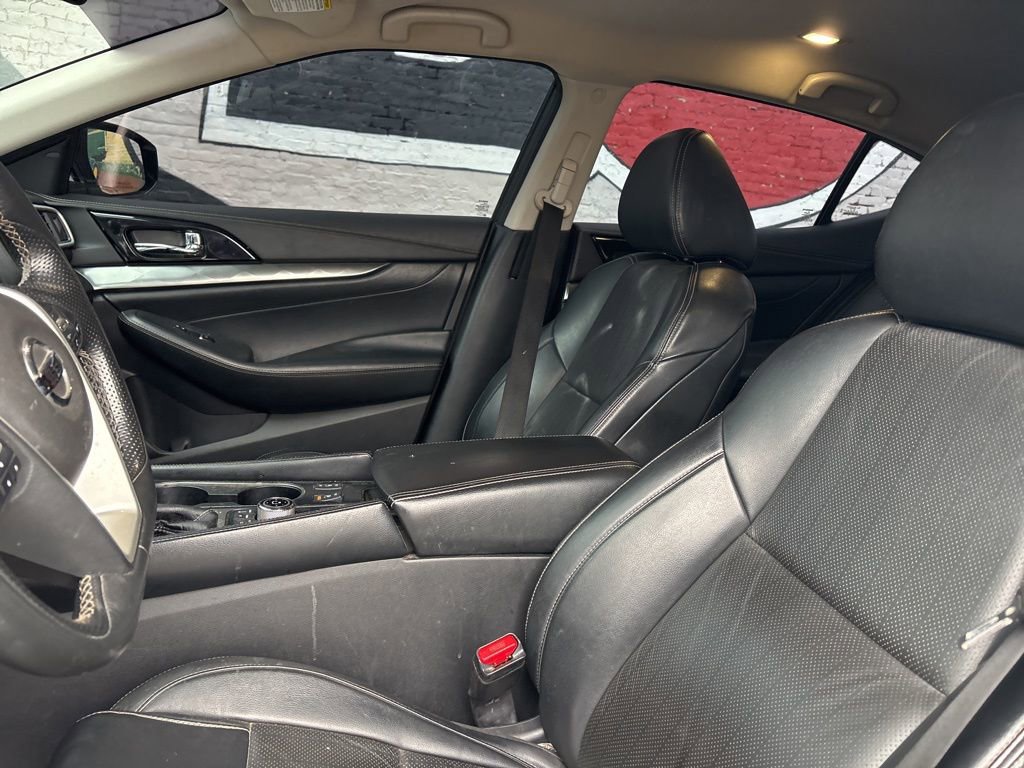 Used 2021 Nissan Maxima 3.5 SV w/ Floor Mat Group image 11